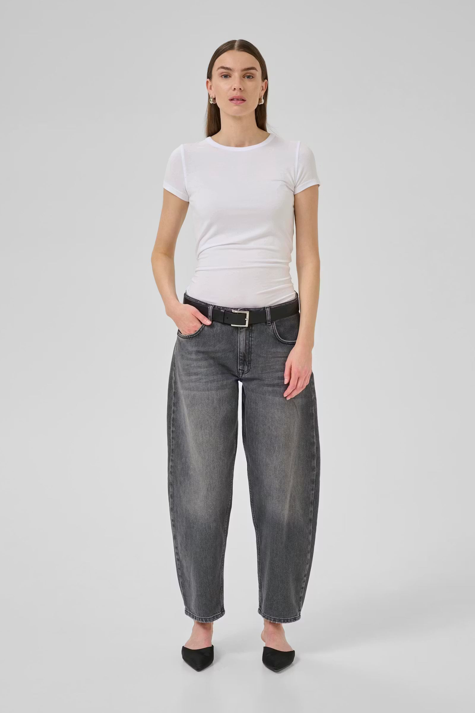 Baloo High Waist Barrel Leg Jean