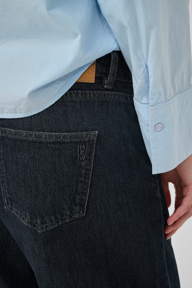 MY ESSENTIAL WARDROBE Baloo 139 High Barrel Jeans