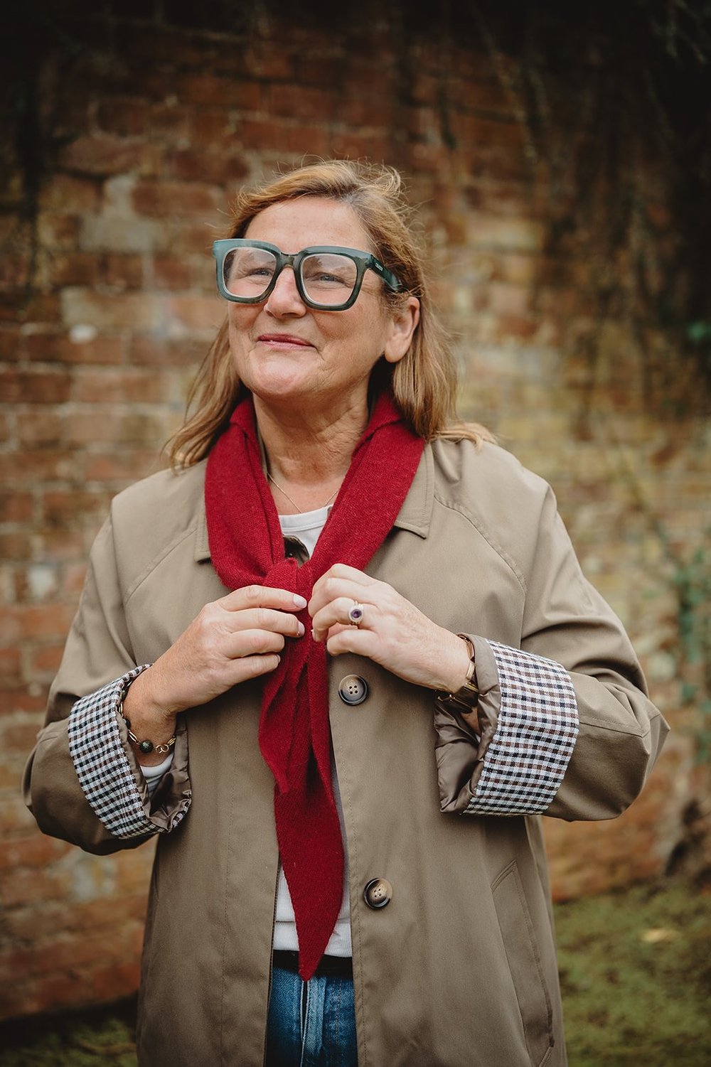 Lotta- BURGUNDY Triangle Cashmere Scarf