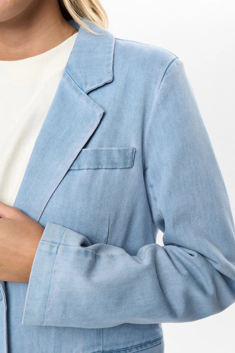 Numph- NUALETTA - BLAZER - Light Blue Denim