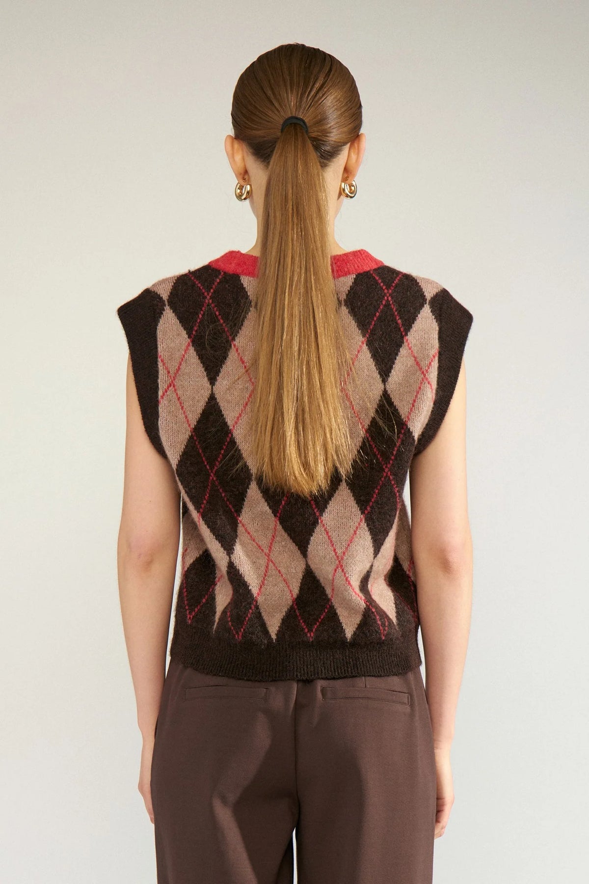 Numph Tikla Vest