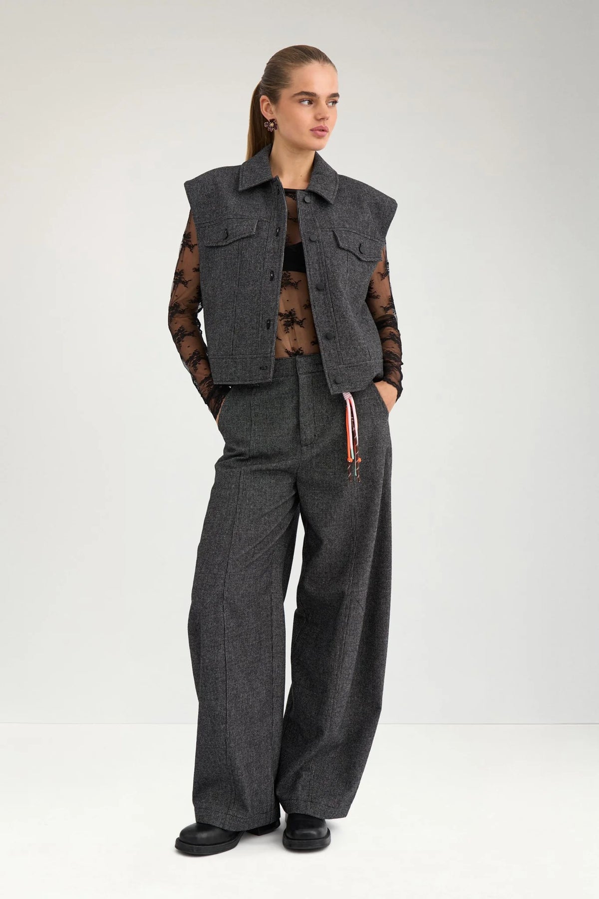 Numph Roki Barrel Pants