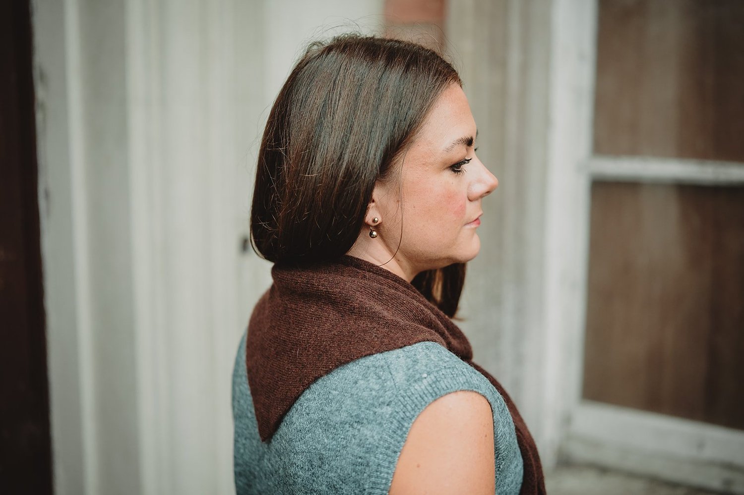 Lotta- CHOCO Triangle Cashmere Scarf