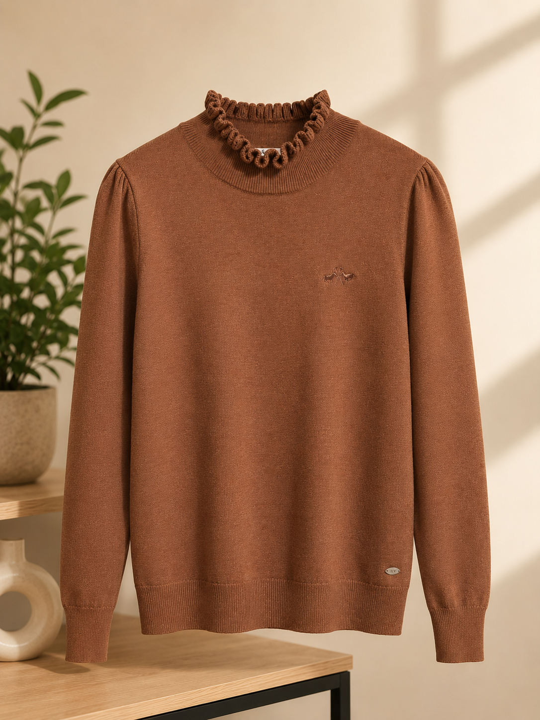 HV Society Yara Pullover