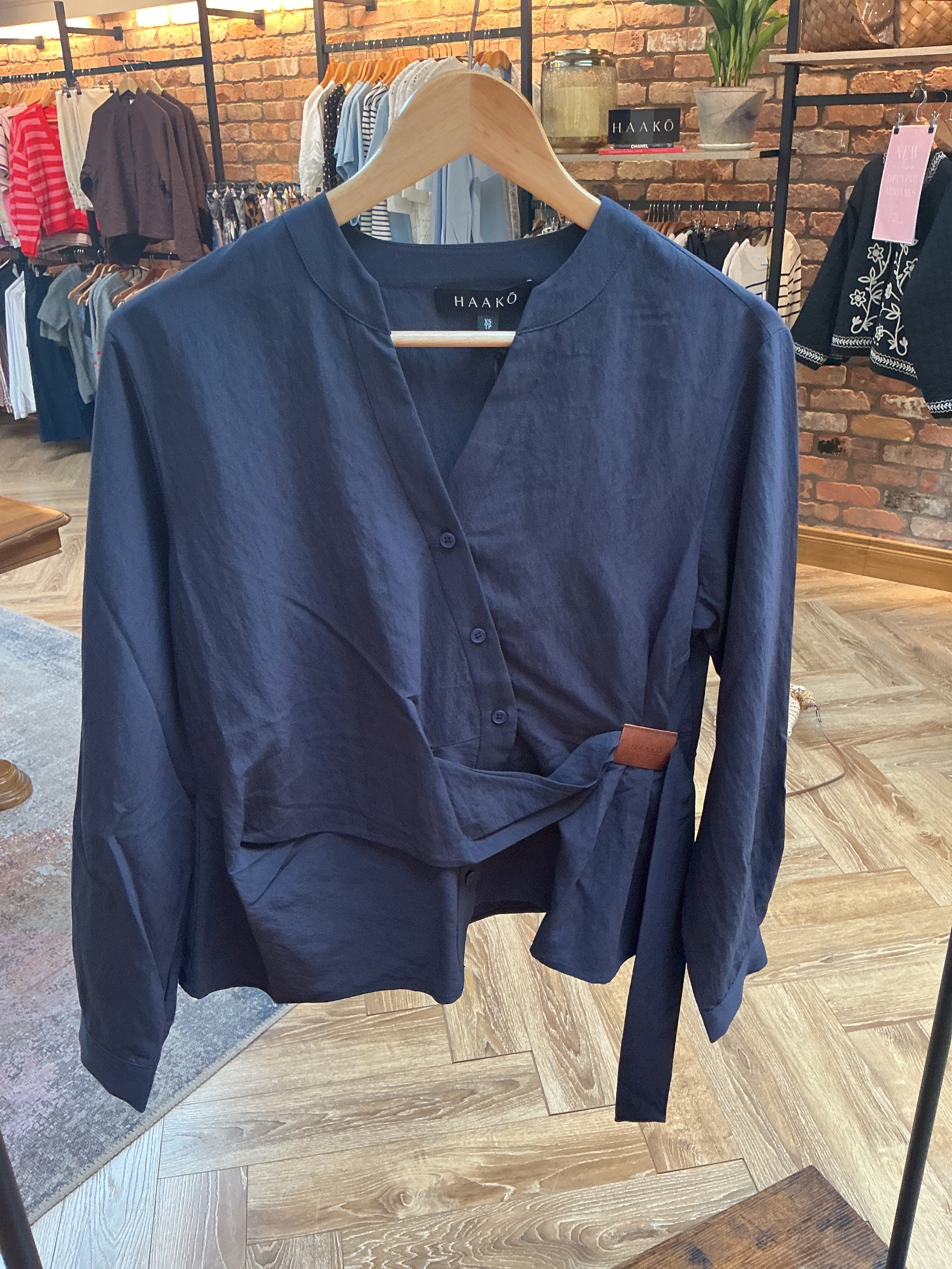 HAAKO V-Neck Tie Waist Shirt
