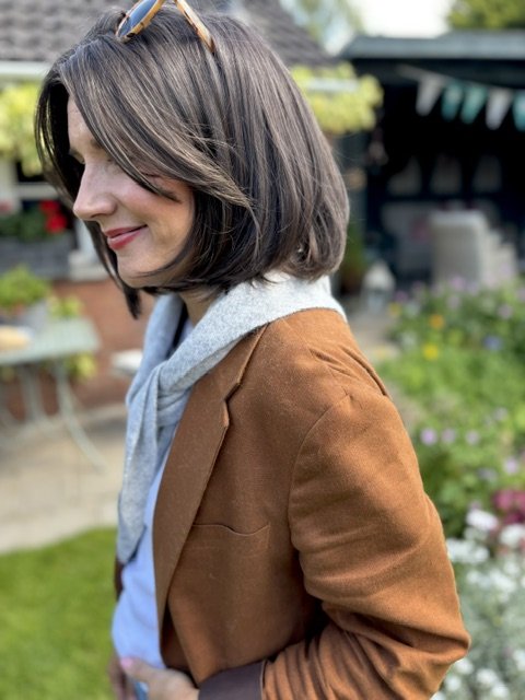 Lotta- DOVE GREY Triangle Cashmere Scarf