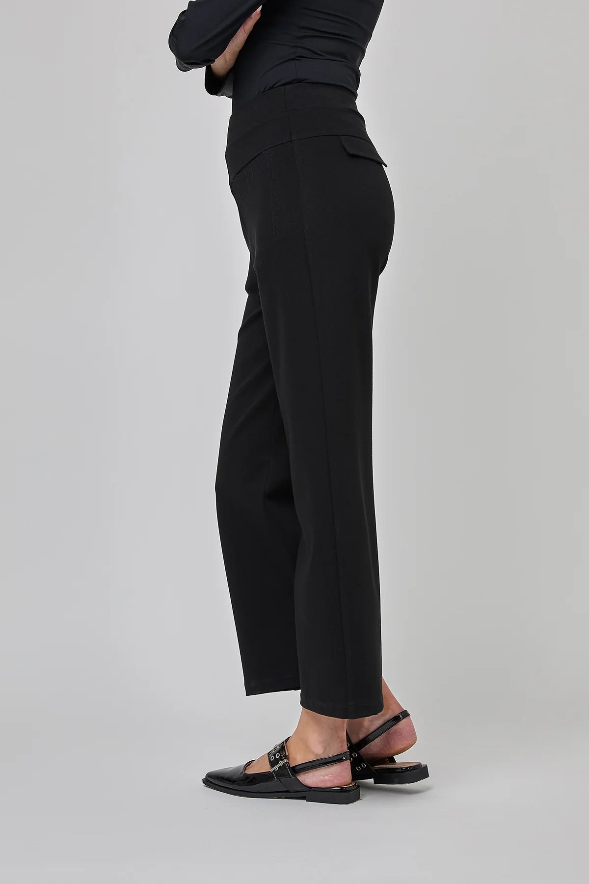 Uchuu Montreal - Wide-legged pants without openings |CF25-104 - Black