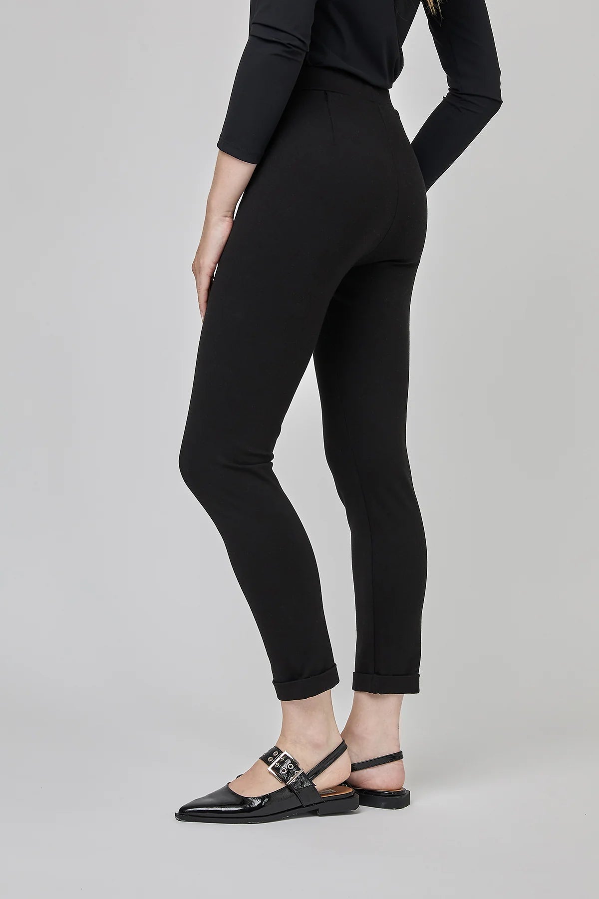 Uchuu Montreal - Fitted Jeggings | CF25-104F