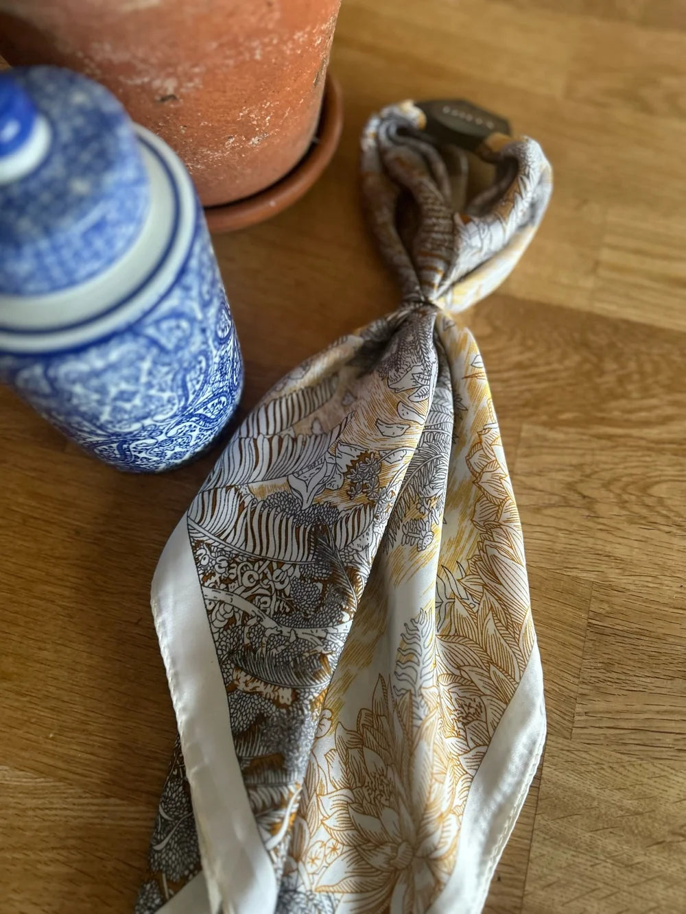 Lotta Neck Scarf- Winter Whites Fauna