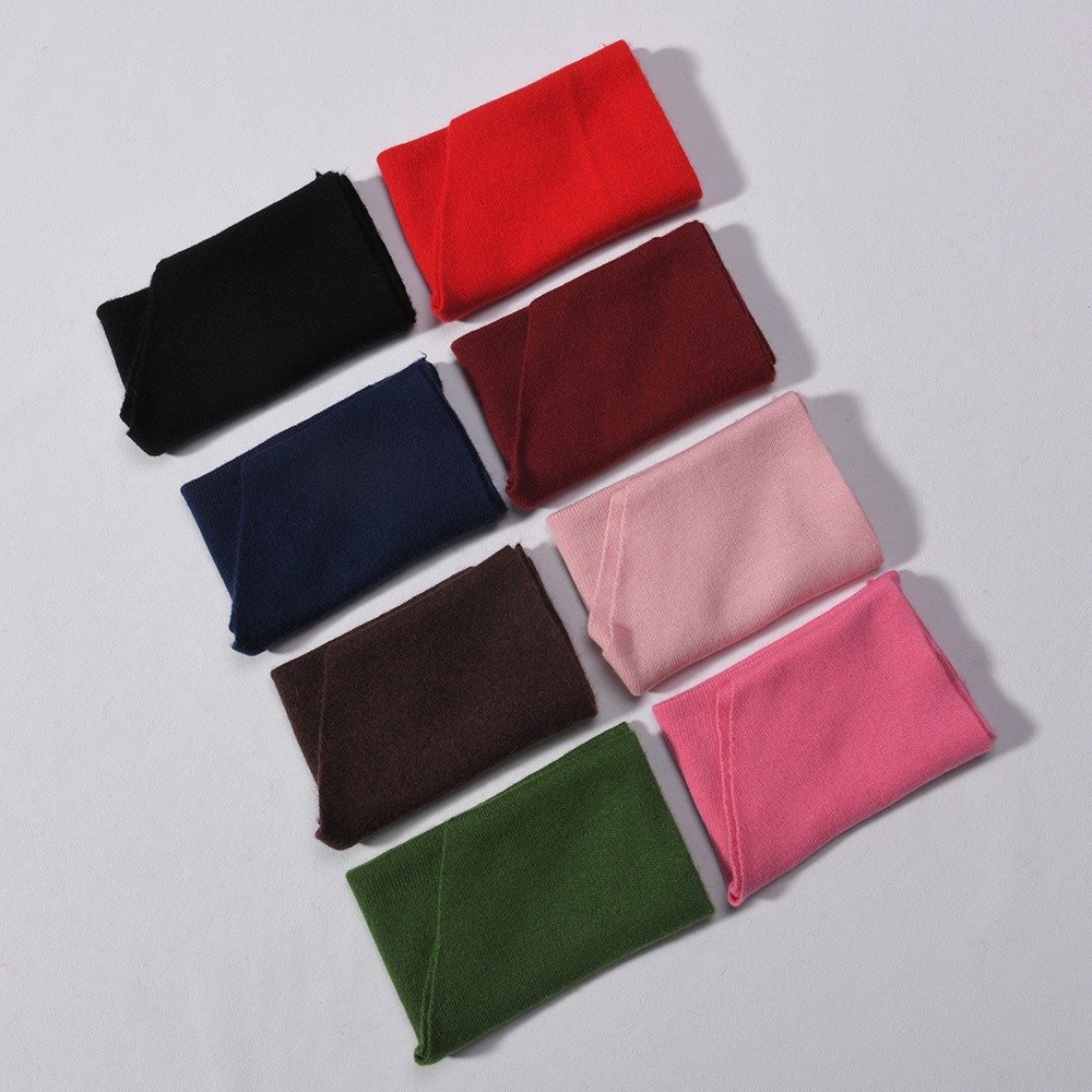 Lotta- BURGUNDY Triangle Cashmere Scarf