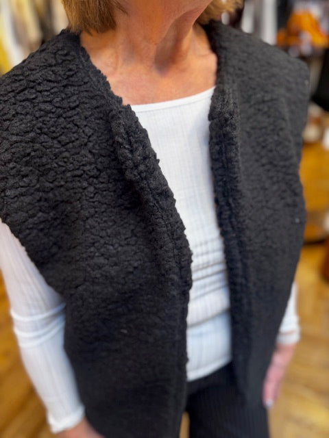 Black - Teddy Gilet