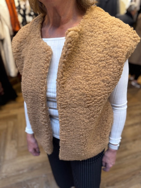 Caramel - Teddy Gilet
