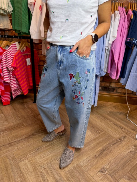Culture Tiala Aniceta Embroidery Jeans