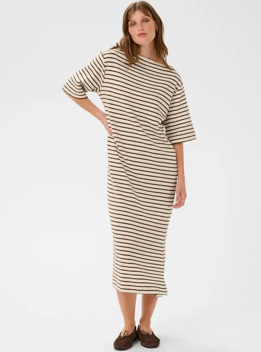 Soaked in Luxury Ingina Boatneck dress