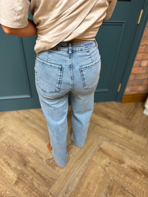 Paris High Rise Wide 28" Jean