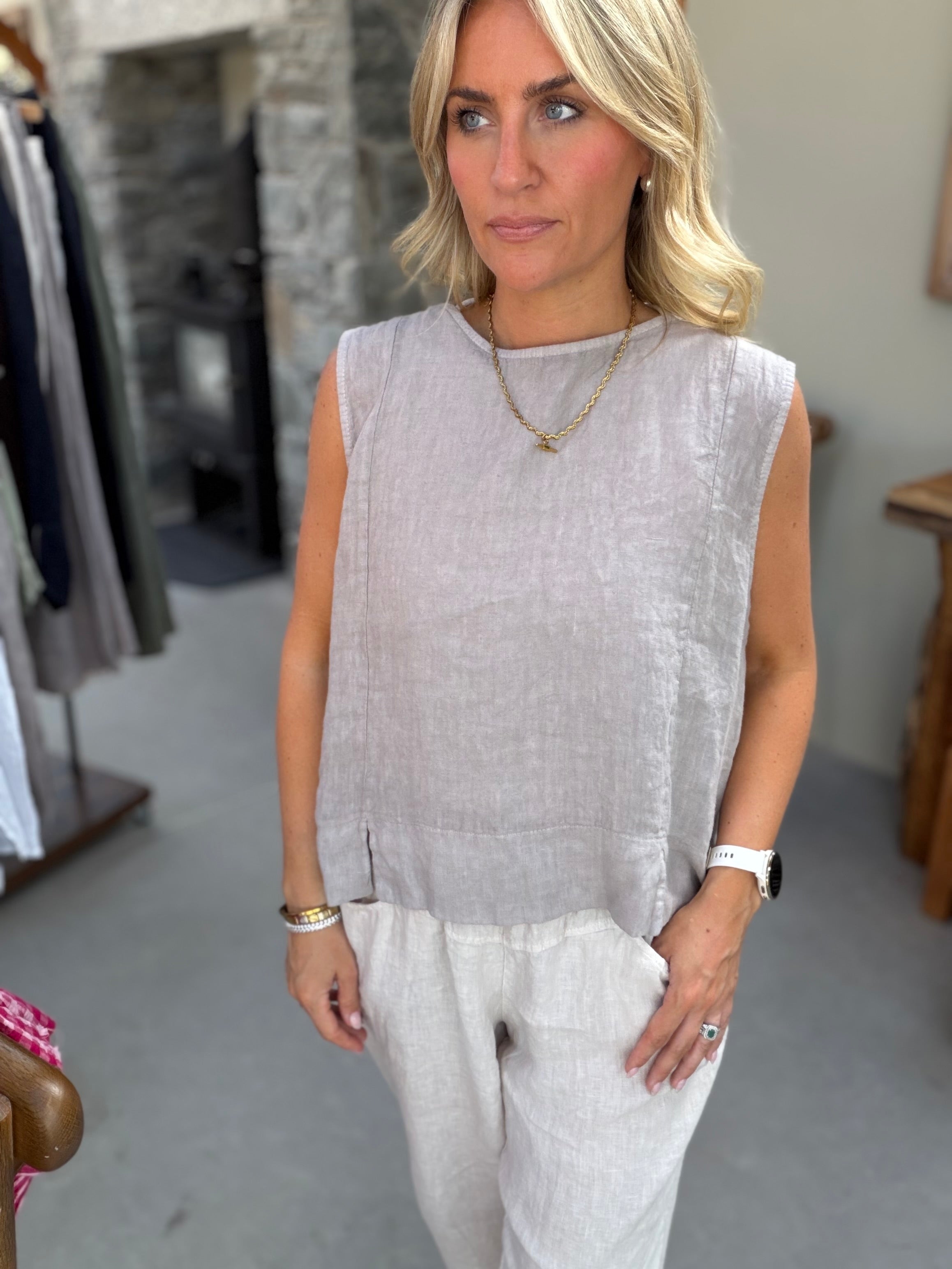 Lucie Sleeveless Linen Top - Fango
