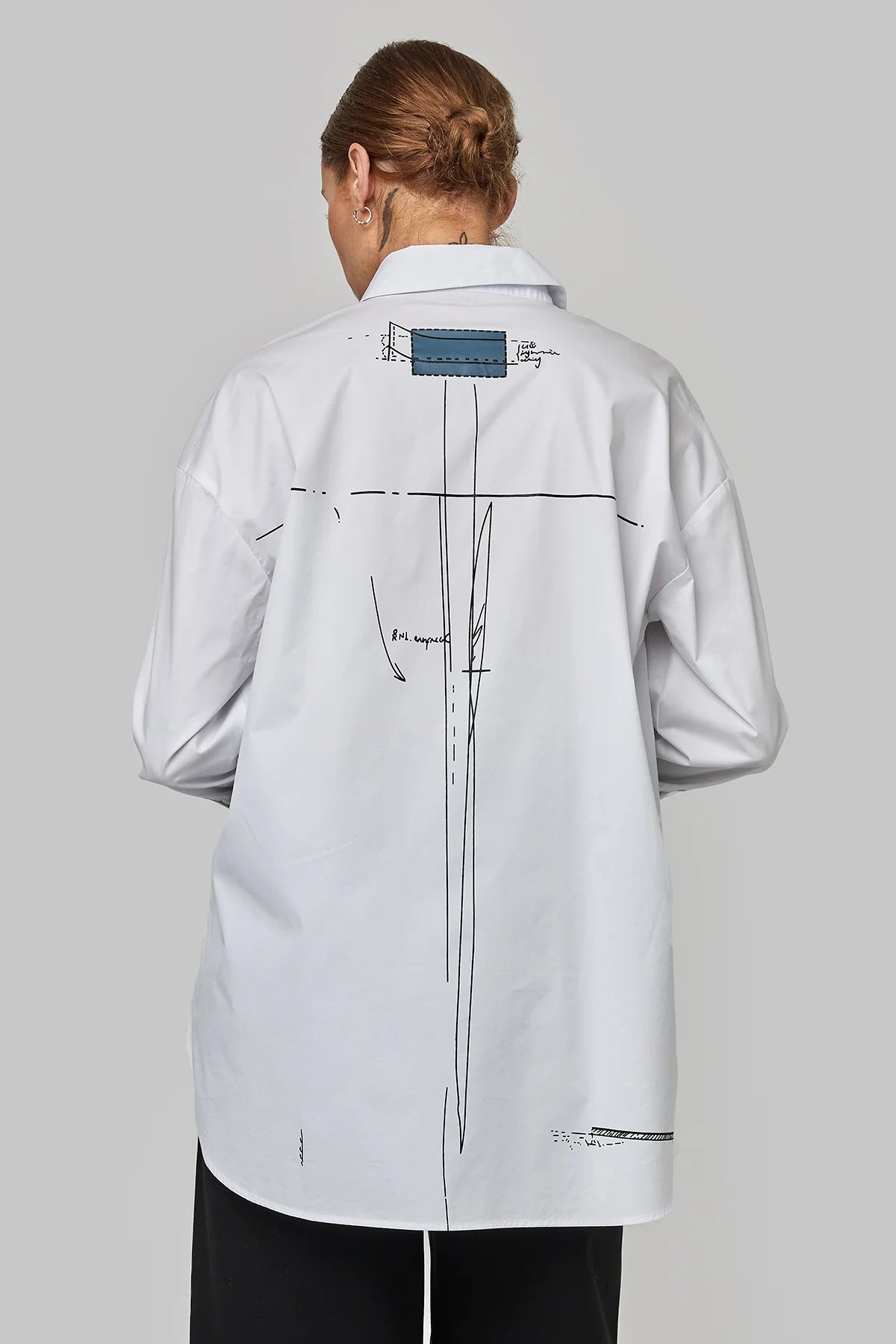 Uchuu Montreal - Long shirt with front and back print | CF25-609