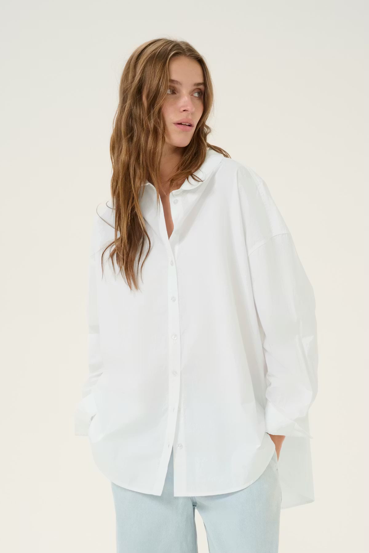 MY ESSENTIAL WARDROBE  Sunna Boxy Shirt