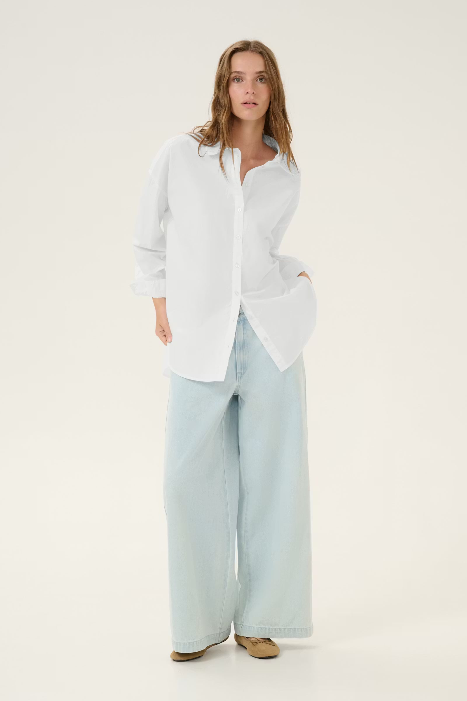 MY ESSENTIAL WARDROBE  Sunna Boxy Shirt