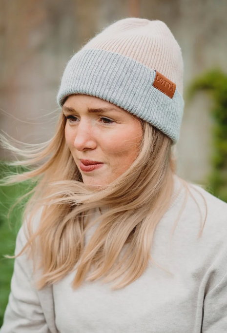LOTTA Nordic Whisper Dove Grey & Blush Pink Beanie