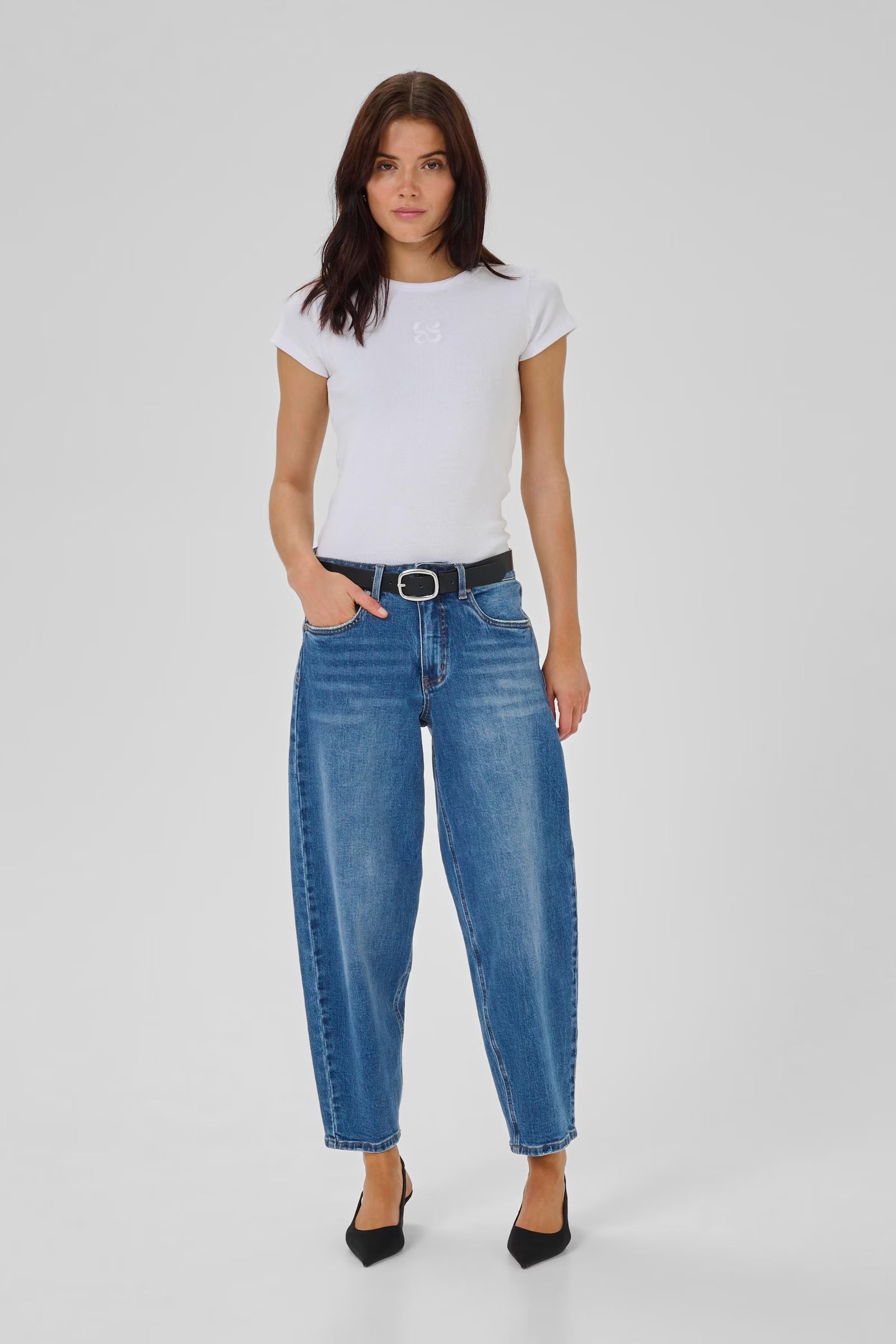 My Essential Wardrobe Baloo MW High Barrel Jean - Medium Blue 28" Leg