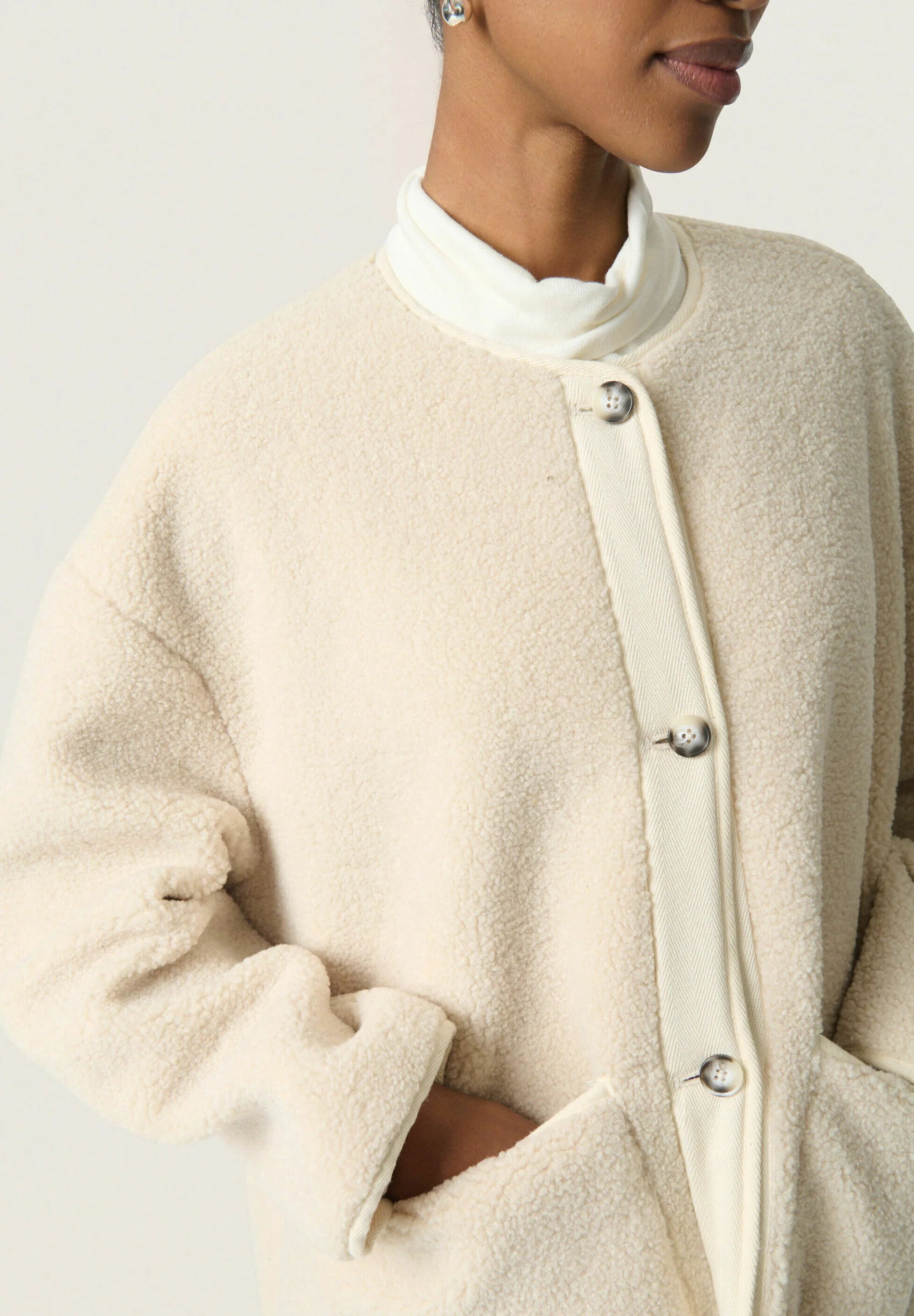 Soaked Thalassa Jacket- Cream