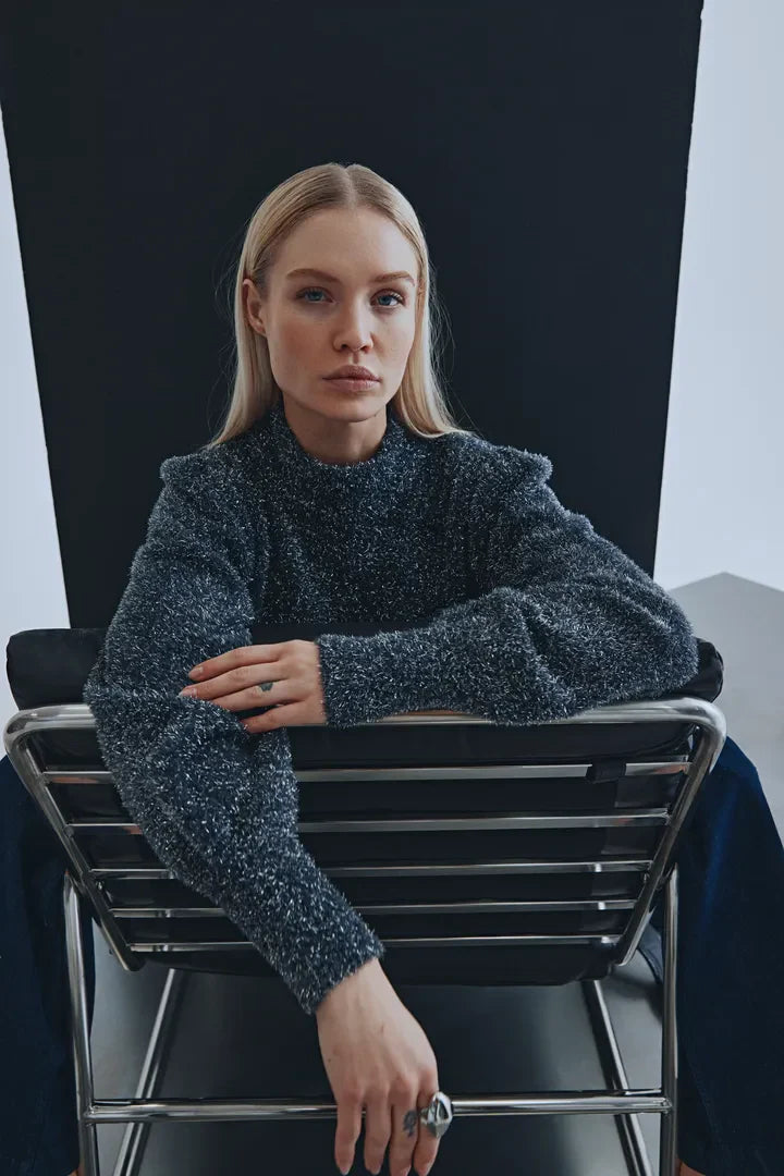 Blair Pullover in Dark Grey/ Silver Lurex