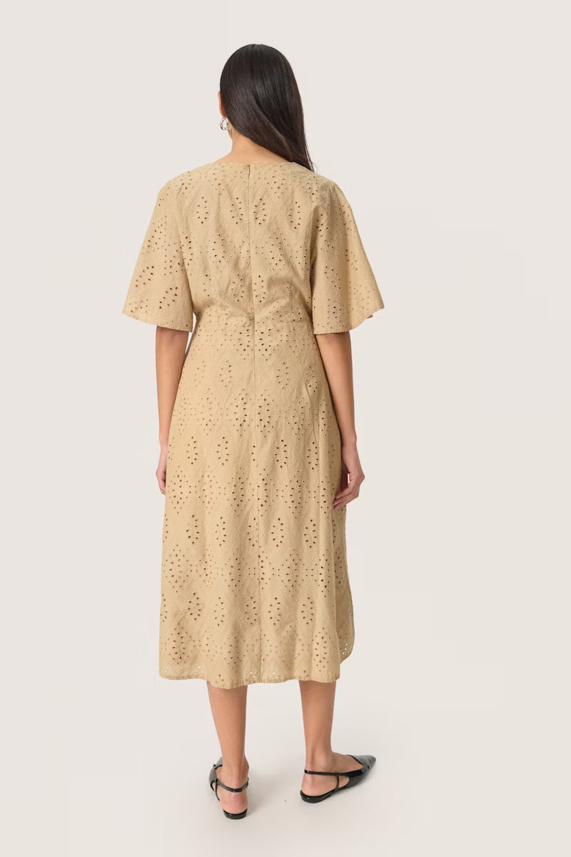 Soaked In Luxury SLJoella Dress