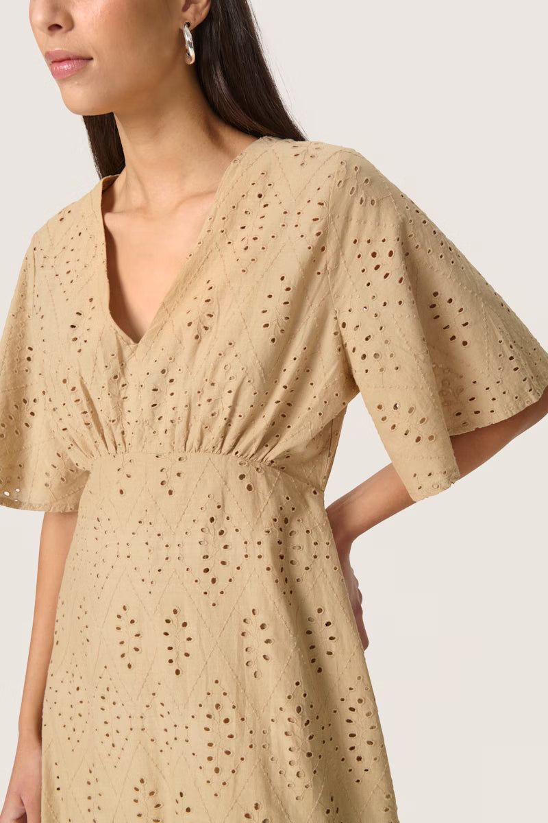 Soaked In Luxury SLJoella Dress