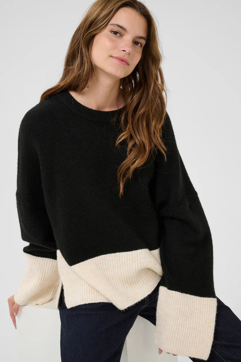 Culture- Nicky Kimmy Pullover- Black/white cap