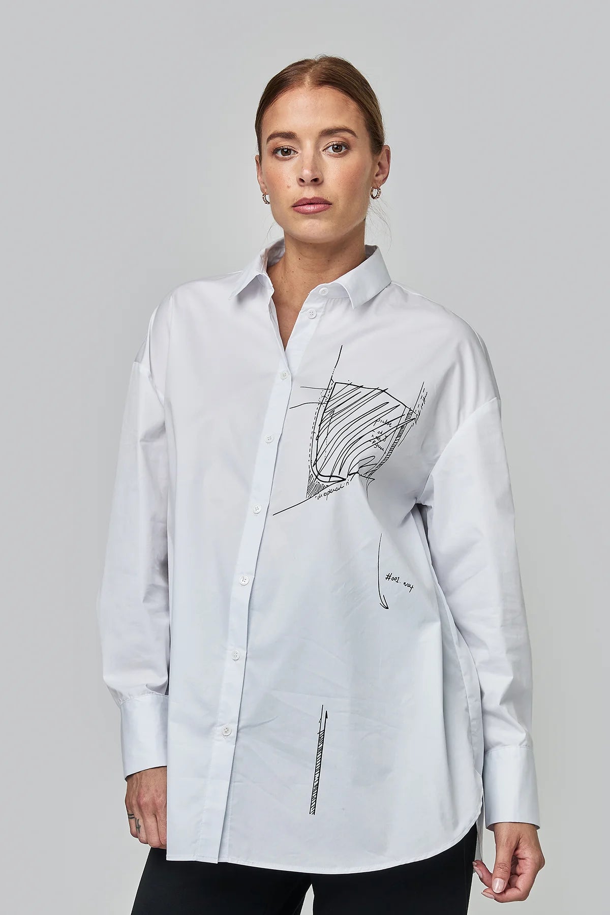 Uchuu Montreal - Long shirt with front and back print | CF25-609