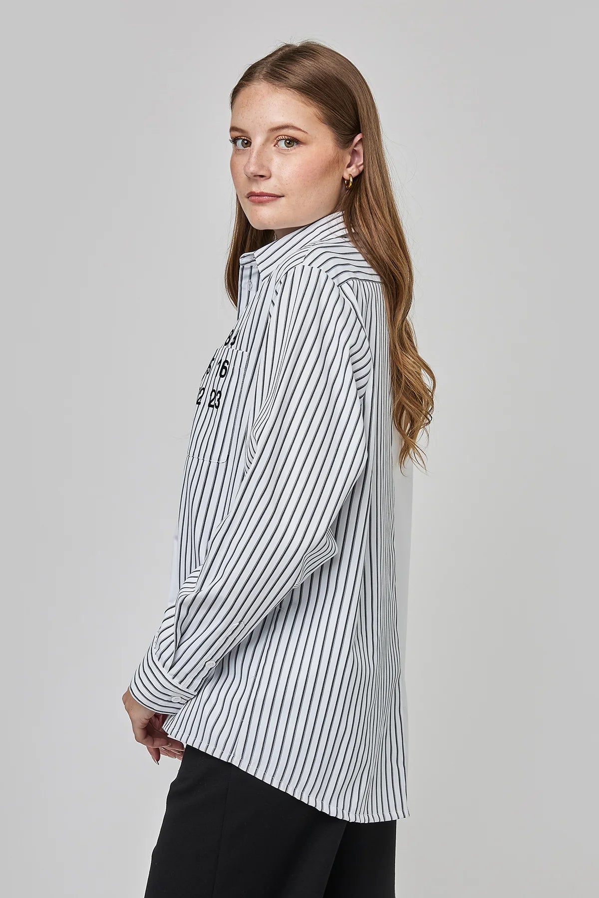 Uchuu Montreal- Two Tone Shirt with Stripes