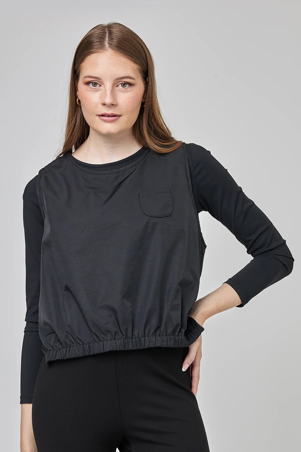 Uchuu Montreal - Sleeveless top with puff hem | CF25-407
