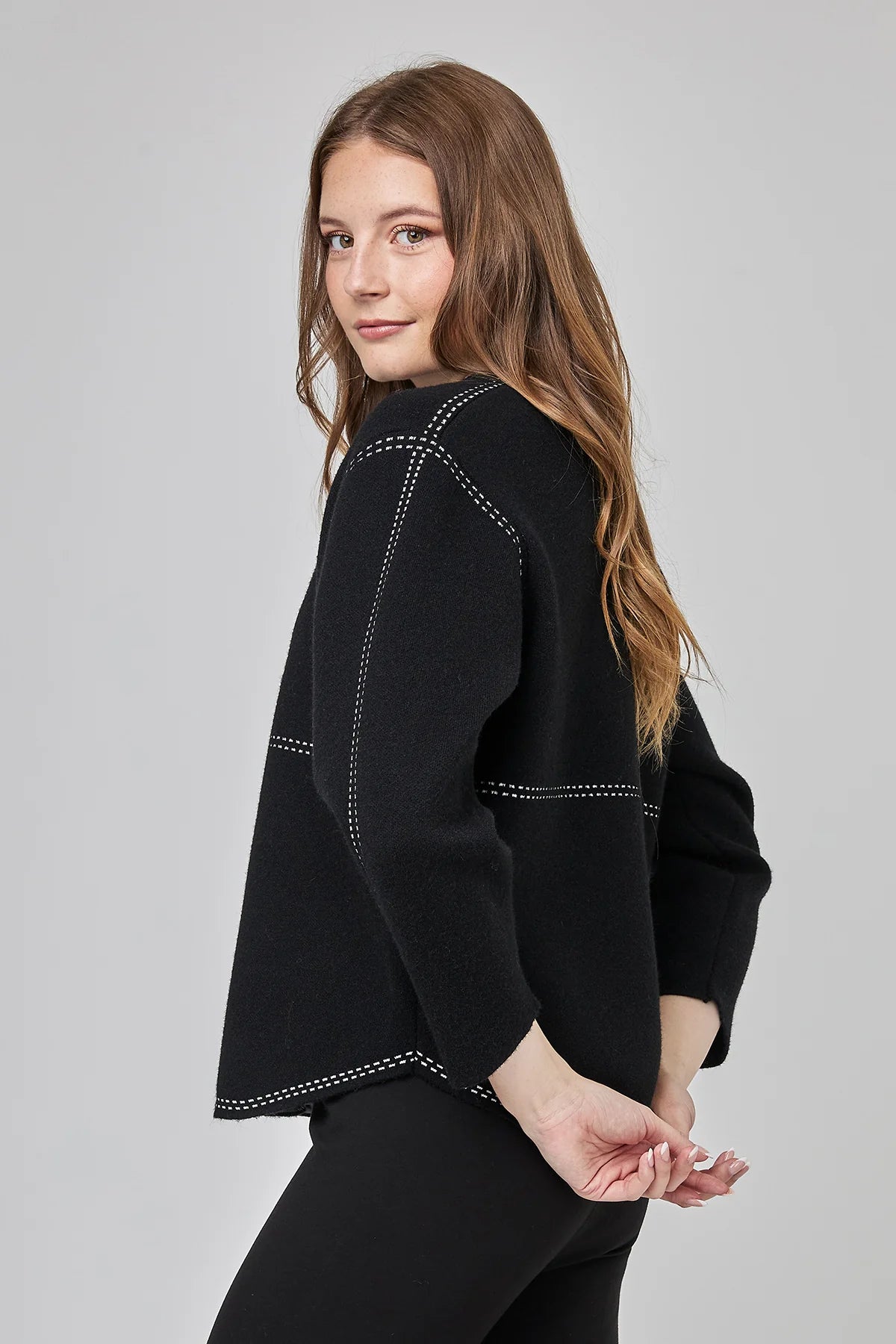 Uchuu Montreal - Boiled wool cardigan with contrast stitching | CF25-919